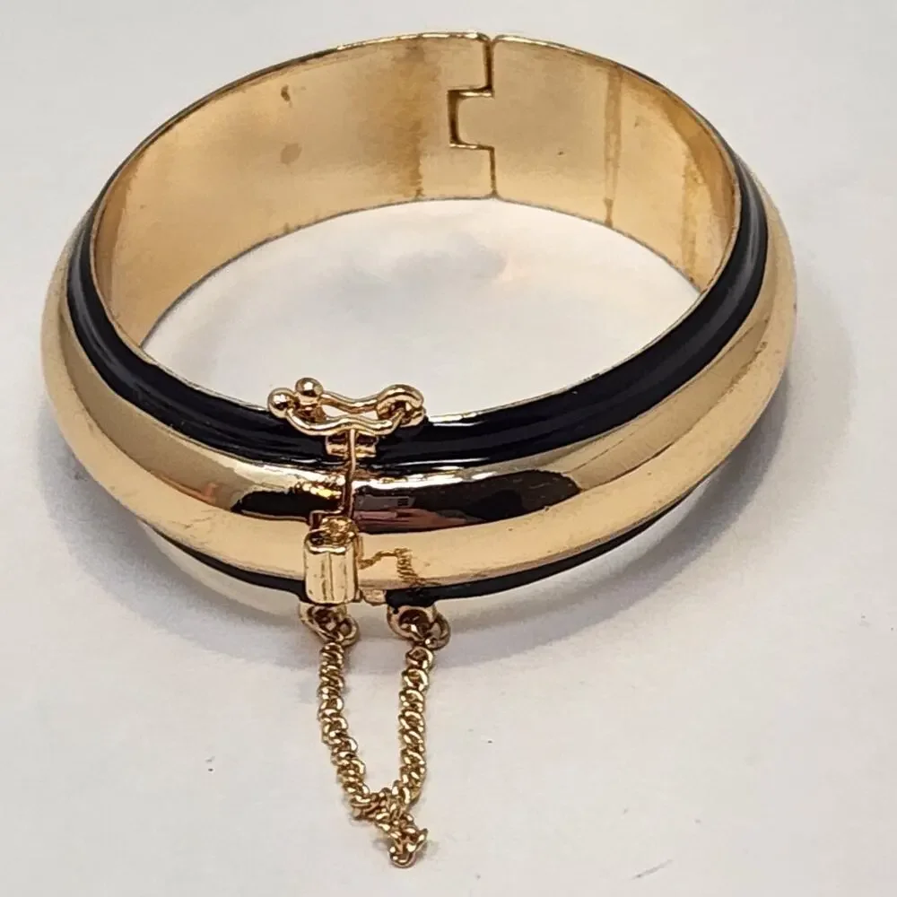 Gold Tone Black Enamel Oval Hinge Chunky Bracelet Safety Chain Clasp Retro